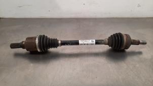 Used Front drive shaft, left Peugeot 3008 II (M4/MC/MJ/MR) 1.5 BlueHDi 130 Price € 193,60 Inclusive VAT offered by Autohandel Didier