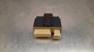 Used Glow plug relay Peugeot 3008 II (M4/MC/MJ/MR) 1.5 BlueHDi 130 Price € 21,18 Inclusive VAT offered by Autohandel Didier