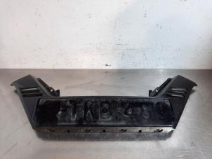 Used Front bumper, central component Nissan Qashqai (J11) 1.2 DIG-T 16V Price € 96,80 Inclusive VAT offered by Autohandel Didier