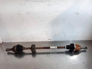 Used Front drive shaft, right Dacia Logan MCV II/Sandero Wagon (7S) 1.0 TCe 100 12V Price € 96,80 Inclusive VAT offered by Autohandel Didier