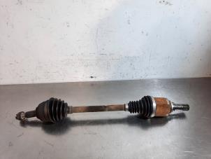 Used Front drive shaft, left Dacia Logan MCV II/Sandero Wagon (7S) 1.0 TCe 100 12V Price € 96,80 Inclusive VAT offered by Autohandel Didier