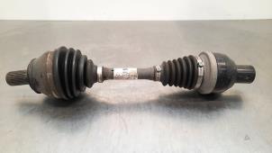 Used Front drive shaft, right Mercedes B (W247) 1.3 B-180 Turbo 16V Price € 477,95 Inclusive VAT offered by Autohandel Didier
