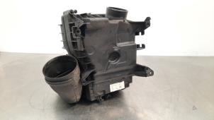 Used Air box Mercedes B (W247) 1.3 B-180 Turbo 16V Price € 96,80 Inclusive VAT offered by Autohandel Didier
