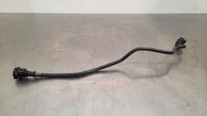 Used Radiator hose Mercedes B (W247) 1.3 B-180 Turbo 16V Price € 12,10 Inclusive VAT offered by Autohandel Didier