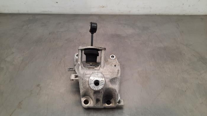 Usagé Support moteur Audi A6 (C8) 2.0 40 TDI Mild hybrid Quattro Prix € 30,25 Prix TTC proposé par Autohandel Didier