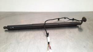 Used Rear gas strut, left Mercedes B (W247) 1.3 B-200 Turbo 16V Price € 133,10 Inclusive VAT offered by Autohandel Didier