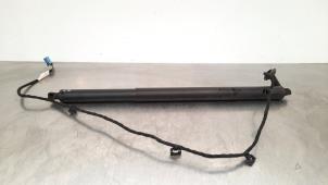 Used Rear gas strut, right Mercedes B (W247) 1.3 B-200 Turbo 16V Price € 133,10 Inclusive VAT offered by Autohandel Didier
