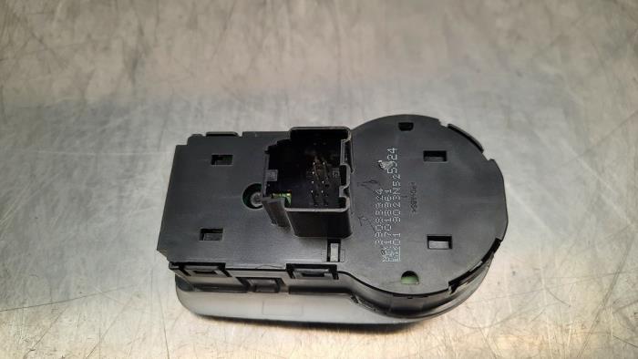 AIH headlight switch from a Opel Combo Cargo 1.6 CDTI 100 2019
