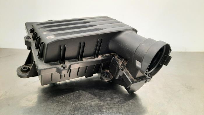 Cuerpo de filtro de aire de un Audi Q3 Sportback (F3N)  2022