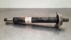 Used Front drive shaft, right Mercedes B (W247) 1.3 B-200 Turbo 16V Price € 193,60 Inclusive VAT offered by Autohandel Didier