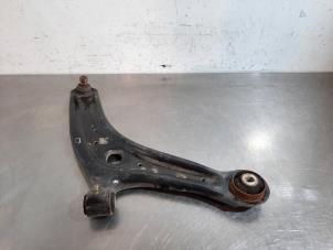 Used Front wishbone, right Ford Puma 1.0 Ti-VCT EcoBoost mHEV 12V Price € 90,75 Inclusive VAT offered by Autohandel Didier