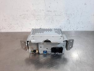 Usagé Module radio Ford Puma 1.0 Ti-VCT EcoBoost mHEV 12V Prix sur demande proposé par Autohandel Didier