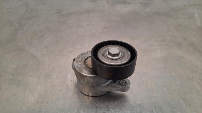 Usados Rodillo tensor correa múltiple Seat Leon (KLB) 2.0 TDI 16V Precio € 18,15 IVA incluido ofrecido por Autohandel Didier