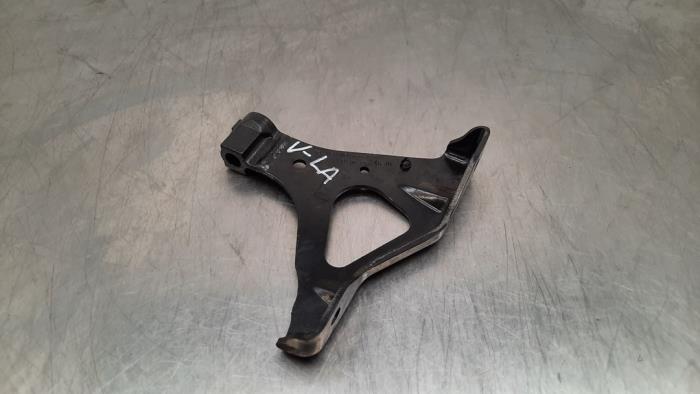 Used Engine mount Porsche 718 Cayman (982) 4.0 GT4 Price € 102,85 Inclusive VAT offered by Autohandel Didier