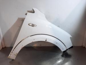 Used Front wing, right Dacia Sandero III 1.0 TCe 90 12V Price on request offered by Autohandel Didier