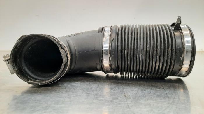 Air intake hose from a Mercedes-Benz A (177.0) 1.5 A-180d 2019