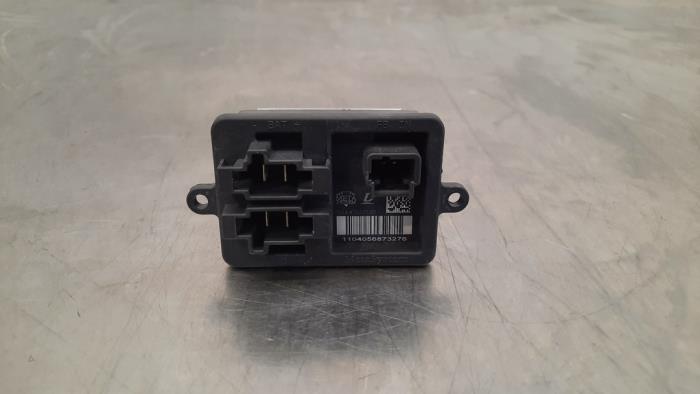 Heater resistor from a Citroën Jumpy 2.0 Blue HDI 145 2022