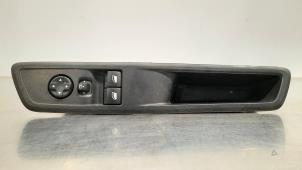 Used Multi-functional window switch Citroen Jumpy 2.0 Blue HDI 120 Price € 48,40 Inclusive VAT offered by Autohandel Didier