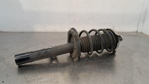 Used Fronts shock absorber, left Mercedes A (177.0) 1.3 A-180 Turbo 16V Price € 187,55 Inclusive VAT offered by Autohandel Didier