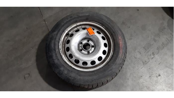 Begagnade Hjul + vinterdäck Citroen Jumpy 2.0 Blue HDI 120 Pris € 60,50 Inklusive moms erbjuds av Autohandel Didier