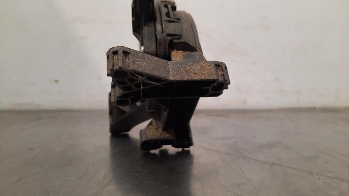 Accelerator pedal from a Fiat Fiorino (225) 1.3 D 16V Multijet 2018