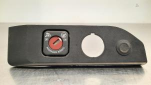 Used Airbag switch Citroen Jumpy 2.0 Blue HDI 120 Price € 18,15 Inclusive VAT offered by Autohandel Didier