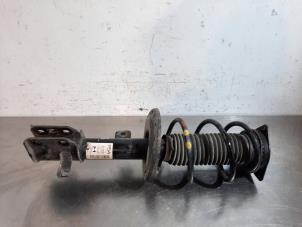 Used Fronts shock absorber, left Peugeot 208 II (UB/UH/UP) 1.5 BlueHDi 100 Price € 90,75 Inclusive VAT offered by Autohandel Didier