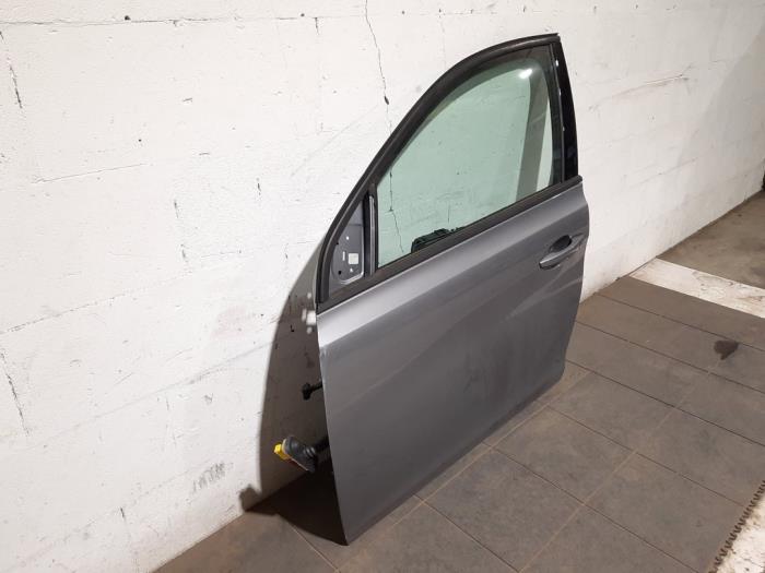 Porte avant gauche d'un Peugeot 308 SW (L4/L9/LC/LJ/LR) 1.5 BlueHDi 130 2019