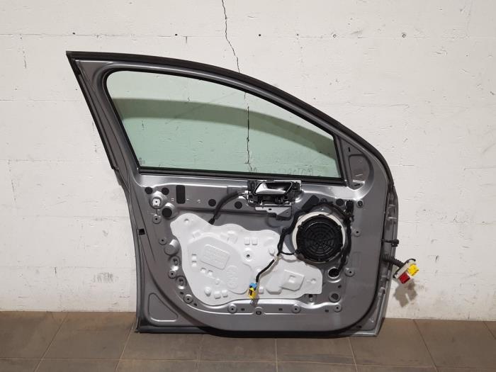Porte avant gauche d'un Peugeot 308 SW (L4/L9/LC/LJ/LR) 1.5 BlueHDi 130 2019
