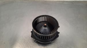 Used Heating and ventilation fan motor Mercedes C (W206) C-220d 2.0 Turbo 16V Price € 223,85 Inclusive VAT offered by Autohandel Didier