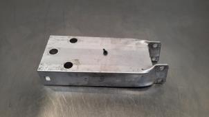 Used Front bumper bracket, right Mercedes CLA (118.3) 2.0 CLA-180d Price on request offered by Autohandel Didier