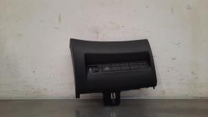 Used Height control switch Peugeot 208 II (UB/UH/UP) 1.5 BlueHDi 100 Price € 24,20 Inclusive VAT offered by Autohandel Didier