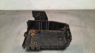 Used Battery box Peugeot 208 II (UB/UH/UP) 1.5 BlueHDi 100 Price € 21,18 Inclusive VAT offered by Autohandel Didier