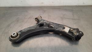 Used Front wishbone, left Peugeot 208 II (UB/UH/UP) 1.5 BlueHDi 100 Price € 60,50 Inclusive VAT offered by Autohandel Didier