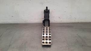 Used Accelerator pedal Mercedes CLA (118.3) 2.0 CLA-180d Price € 60,50 Inclusive VAT offered by Autohandel Didier