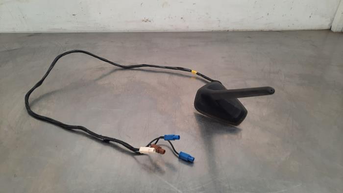 Używane Antena Renault Zoé (AG) R110 Cena € 48,40 Z VAT oferowane przez Autohandel Didier