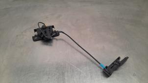 Used Tailgate lock mechanism Renault Zoé (AG) R110 Price on request offered by Autohandel Didier