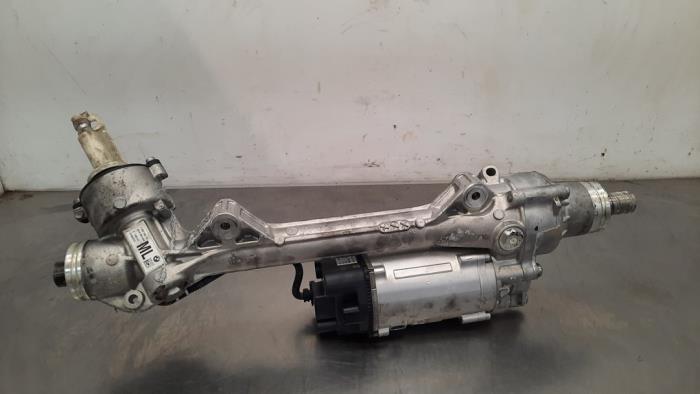 Power steering box from a BMW M4 (F82) M4 3.0 24V Turbo Competition Package 2017