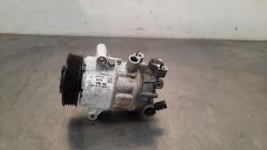 Used Air conditioning pump Skoda Octavia Combi (5EAC) 2.0 TDI GreenTec 16V Price on request offered by Autohandel Didier