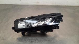Used Fog light, front right Skoda Octavia Combi (5EAC) 2.0 TDI GreenTec 16V Price € 48,40 Inclusive VAT offered by Autohandel Didier