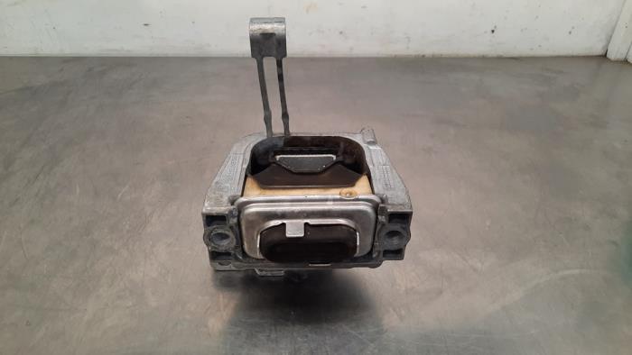 Used Engine mount Skoda Octavia Combi (5EAC) 2.0 TDI GreenTec 16V Price € 42,35 Inclusive VAT offered by Autohandel Didier
