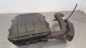 Begagnade Luftfilterhus Skoda Fabia III (NJ3) 1.0 12V Pris € 54,45 Inklusive moms erbjuds av Autohandel Didier