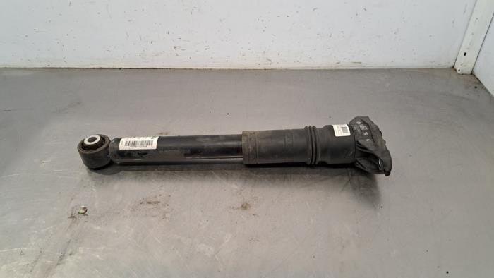 Rear shock absorber, right from a Peugeot 208 II (UB/UH/UP) 1.5 BlueHDi 100 2022