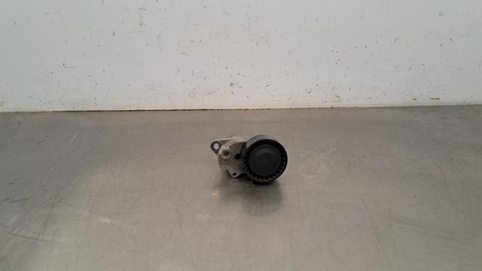 Gebrauchte Spannrolle Multiriemen Skoda Fabia III (NJ3) 1.0 12V Preis € 18,15 Mit Mehrwertsteuer angeboten von Autohandel Didier