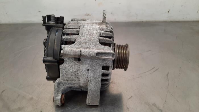 Dynamo from a Opel Astra K Sports Tourer 1.5 CDTi 105 12V 2021