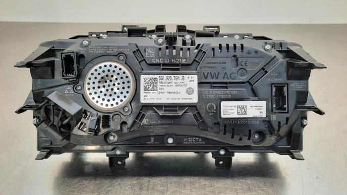 Cuentakilómetros de un Volkswagen Golf VII (AUA) 2.0 GTI TCR 16V 2019