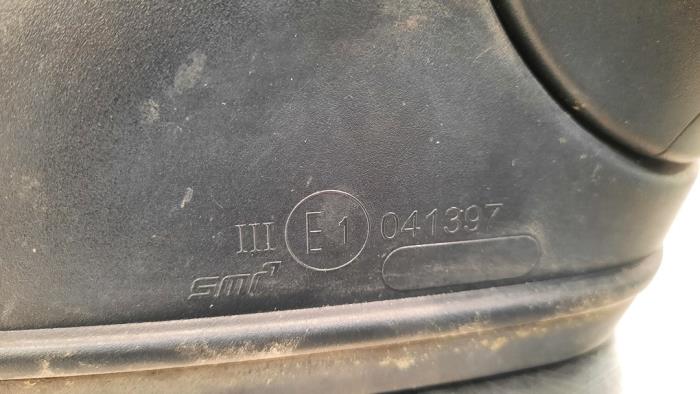 Retrovisor externo derecha de un Opel Astra K Sports Tourer 1.5 CDTi 105 12V 2020