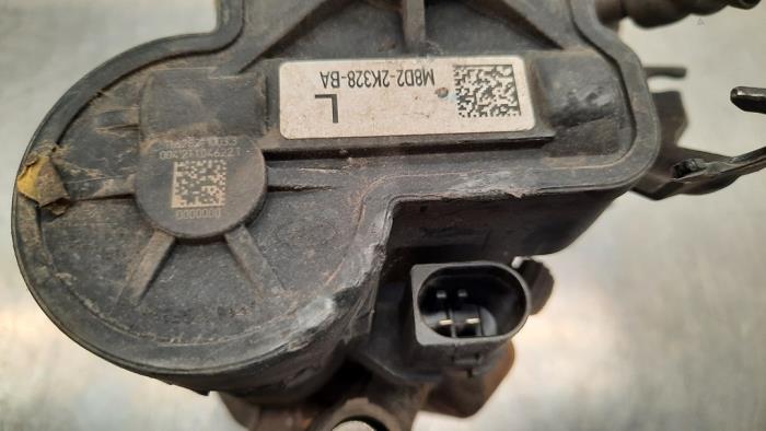 Rear brake calliper, left from a Jaguar E-Pace 2.0 D 180 16V AWD 2021