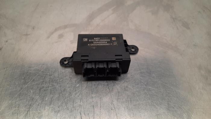 Begagnade PDC-modul Opel Astra K Sports Tourer 1.5 CDTi 105 12V Pris € 30,25 Inklusive moms erbjuds av Autohandel Didier