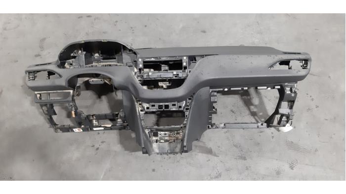 Używane Panel Peugeot 208 I (CA/CC/CK/CL) 1.2 Vti 12V PureTech 82 Cena € 199,65 Z VAT oferowane przez Autohandel Didier